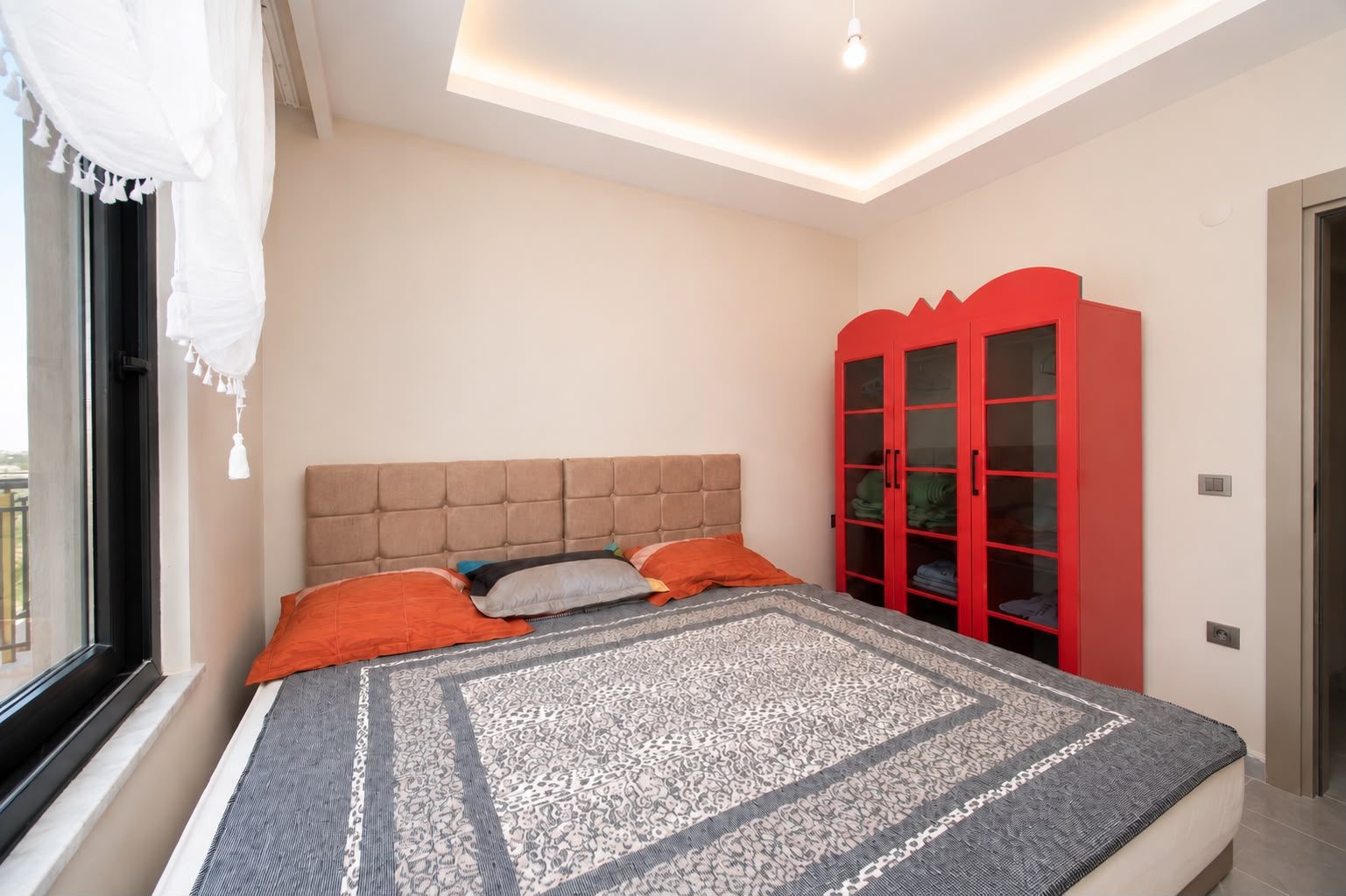 Alanya Avsallar'da, Denize Yakın Konumda, Full Eşyalı 1+1 Daire