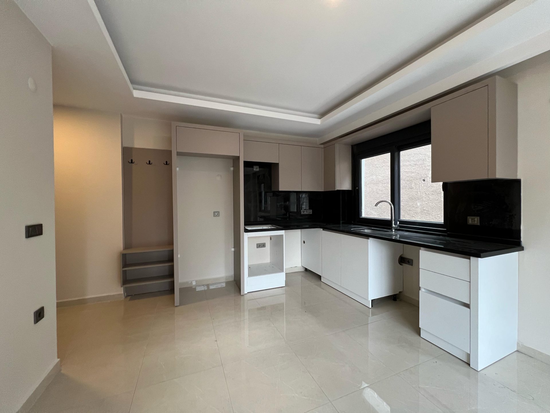 Yatırım Fırsatı! Havuz Manzaralı, 55 m² Boş 1+1 Yaşam Alanı