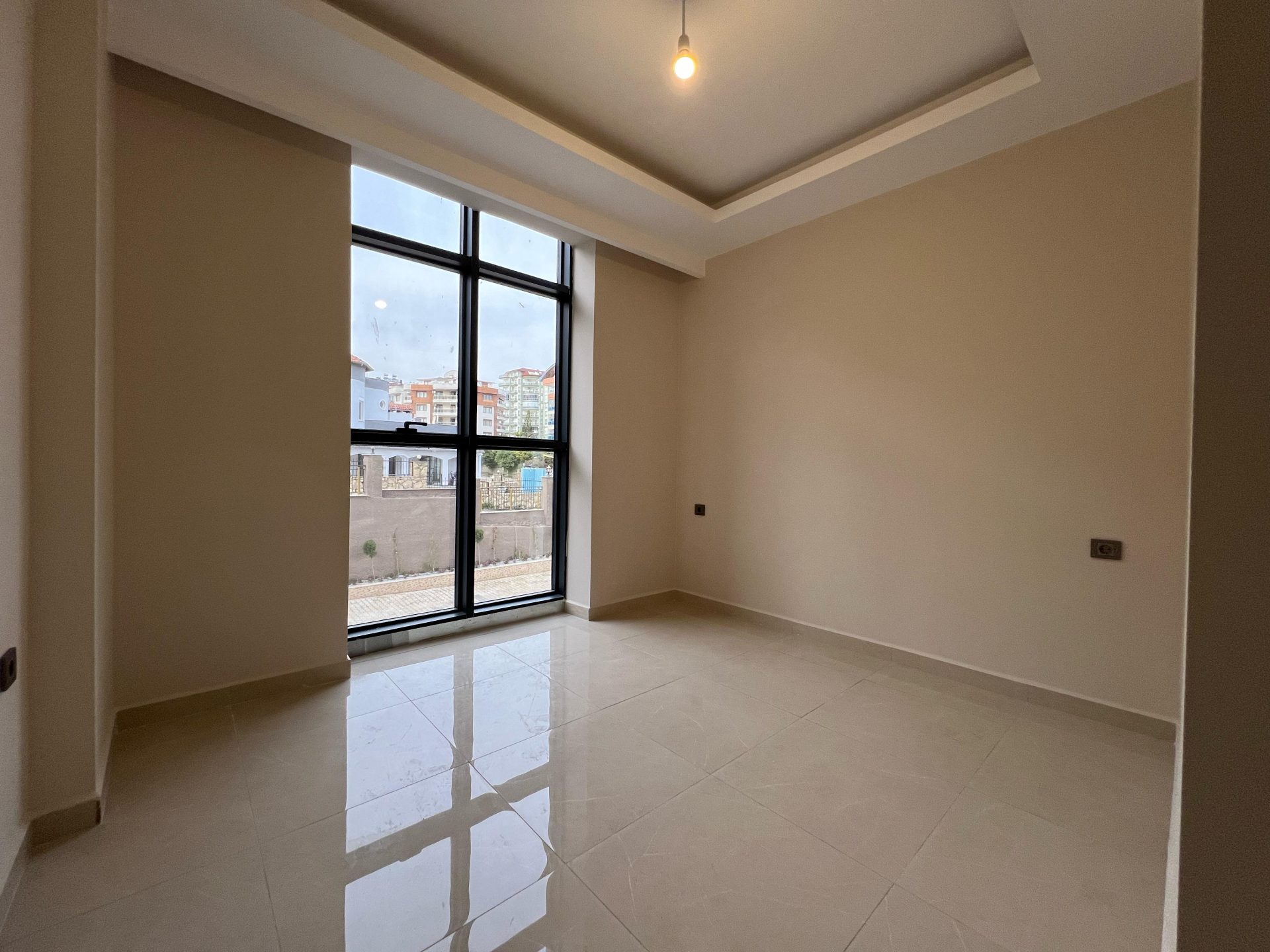 Yatırım Fırsatı! Havuz Manzaralı, 55 m² Boş 1+1 Yaşam Alanı