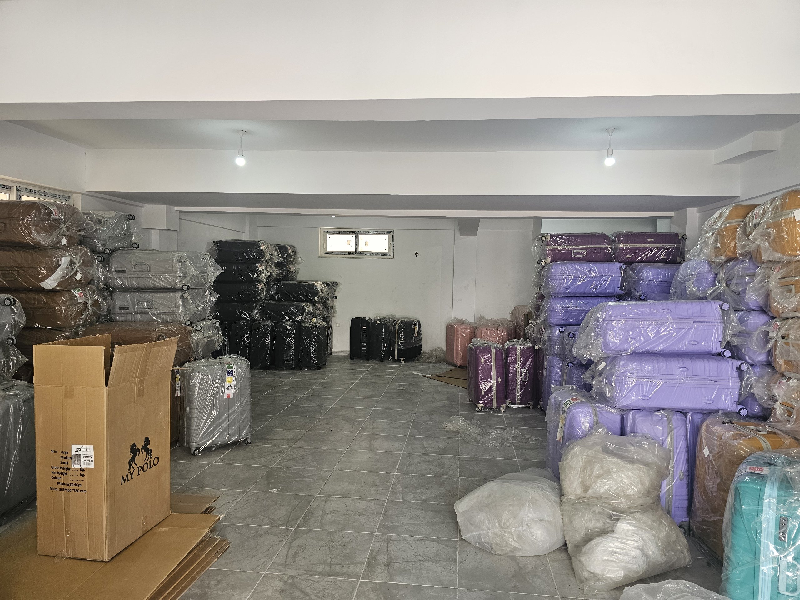 ANTALYA MURATPAŞA CUMHURİYET MAHALLESİNDE ÇARŞAMBAYA YAKIN KİRALIK DEPOLU DÜKKAN