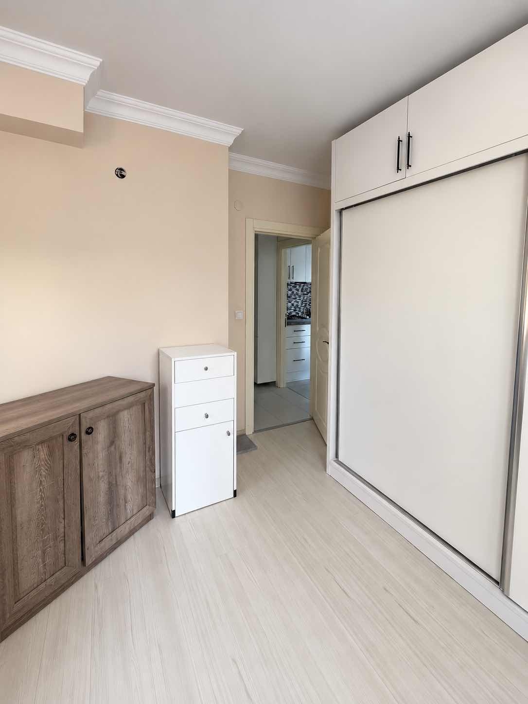 1+1 apartment with balcony, spacious in Antalya Kepez Kültür Mahallesi